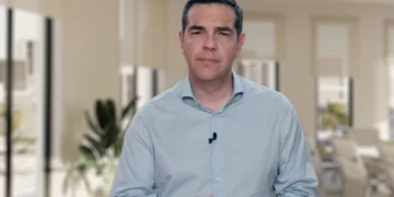 Ο Τσίπρας δηλώνει παρών: «Δεν θα εγκαταλείψω τη μάχη στη μέση ενός δύσκολου αγώνα»