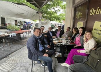 Στη λαϊκή αγορά της Κοζάνης βρέθηκε το Σάββατο το πρωί ο Μιχάλης Παπαδόπουλος (φώτο-βίντεο)