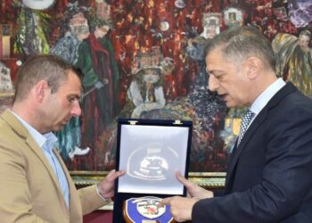 Στο Δήμο Καστοριάς βρέθηκε ο Υπουργός Εθνικής Άμυνας Αλκιβιάδης Στεφανής – Στο επίκεντρο η παραχώρηση στρατιωτικών εκτάσεων