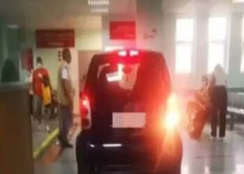 Ασθενής μπήκε με το αυτοκίνητό του στα Επείγοντα του ΚΑΤ – «Δεν έβρισκα τραυματιοφορέα», υποστήριξε