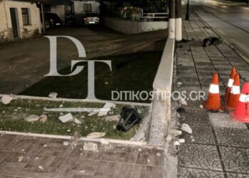 Δισπηλιό Καστοριάς: Τρελή πορεία αυτοκινήτου με πέντε επιβάτες – Προσγειώθηκε σε αυλή σπιτιού