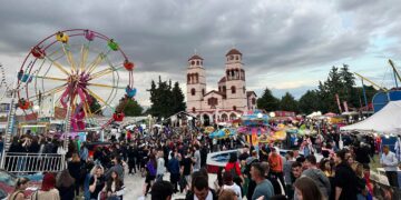 Δρέπανο: Παρατείνεται η λειτουργία του λούνα πάρκ