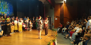 ΚΔΑΠ ΜΕΑ ΧΑΜΟΓΕΛΩ: Θερμό χειροκρότημα για την καλοκαιρινή παράσταση των παιδιών