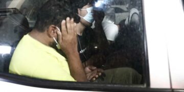 Ναυάγιο στην Πύλο: Απαγγέλθηκαν κατηγορίες στους 9 συλληφθέντες ως διακινητές – Ζήτησαν προθεσμία για τη Δευτέρα