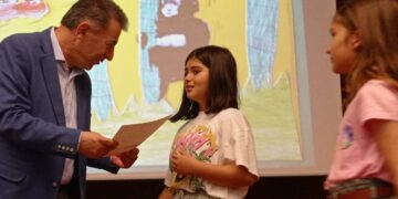 Ο Δήμαρχος Αμυνταίου στην εκδήλωση βράβευσης του 1ου Μαθητικού Διαγωνισμού Φιλοζωίας «Συμβιώνοντας με τα ζώα»