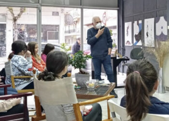 ΟΑΠΝ Κοζάνης: Επίσκεψη των μαθητών του εικαστικού εργαστηρίου στην γκαλερί του Τάκη Χάτσιου