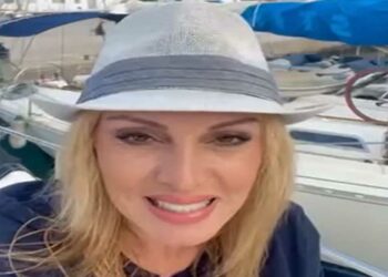 Το VIDEO κάλεσμα της Πέγκυς Ζήνα για τη μεγάλη συναυλία στους Ανάργυρους