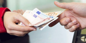 Πότε μπαίνει το Επίδομα αδείας της καλοκαιρινής άδειας;