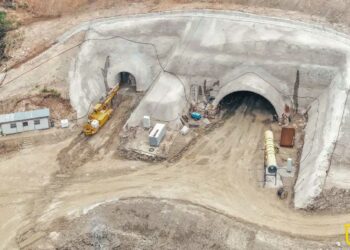 Προχωράει η κατασκευή της σήραγγας της Κλεισούρας (φωτογραφίες)