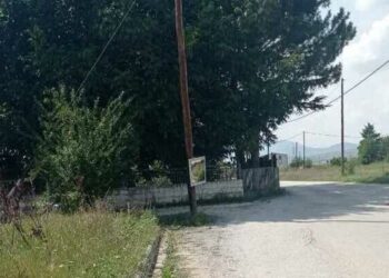 Eορδαία: «Φεύγει» το επικίνδυνο οικόπεδο στον δρόμο προς τη Δυτική Εορδαία