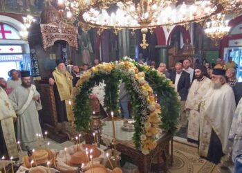 Προεξάρχοντος του Μητροπολίτου Φλωρίνης Πρεσπών & Εορδαίας κ.κ. Θεοκλήτου η υποδοχή Ιερού Λειψάνου Αγίου Υπατίου στο Αντίγονο Αμυνταίου ( ρεπορτάζ της Κούλας Πουλασιχίδου)