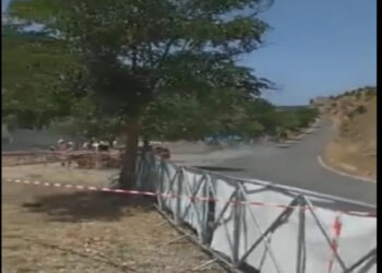 Ατύχημα στη Γορτυνία: Αγωνιστικό αυτοκίνητο έπεσε πάνω σε θεατές, τουλάχιστον τρεις τραυματίες