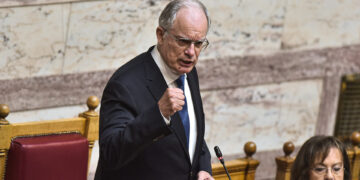 Ξανά Πρόεδρος της Βουλής ο Κωνσταντίνος Τασούλας με 249 ψήφους