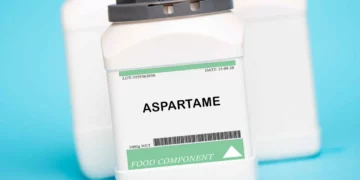 Είναι τελικά καρκινογόνος η ασπαρτάμη; Ο ΕΦΕΤ δίνει διευκρινίσεις