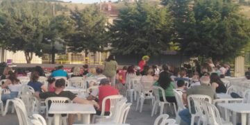 Γέμισε με παιδικά χαμόγελα η αυλή του Δημοτικού σχολείου Δρεπάνου