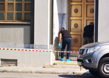 Εκρηκτικοί μηχανισμοί στην Τεκτονική Στοά στην Αχαρνών - «Ο δράστης έτρεχε και φώναζε γ@@ω τη μασονία σας», λέει αυτόπτης μάρτυρας