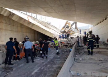 Πάτρα: Κατέρρευσε τμήμα γέφυρας στην Περιμετρική – Ένας νεκρός, τέσσερις τραυματίες και εγκλωβισμένοι