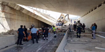 Πάτρα: Κατέρρευσε τμήμα γέφυρας στην Περιμετρική – Ένας νεκρός, τέσσερις τραυματίες και εγκλωβισμένοι