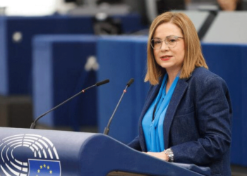 Ευρωπαϊκό Κοινοβούλιο: Το Βραβείο Ευρωπαίου Πολίτη 2023 στους «Ήρωες των Τεμπών» μετά από πρόταση της Μαρίας Σπυράκη