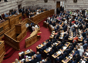 Η Βουλή εκλέγει πρόεδρο τον Κωνσταντίνο Τασούλα - Αντιδράσεις για τη χωροταξία