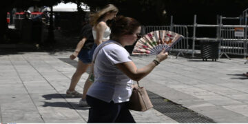 Καύσωνας: Πώς θα καταλάβετε ότι πάθατε θερμοπληξία