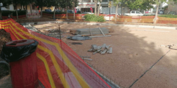 Ξεκίνησε η ανάπλαση της μεγάλης παιδικής χαράς επί της οδού Νοσοκομείου στην Πτολεμαΐδα ( ρεπορτάζ της Κούλας Πουλασιχίδου )