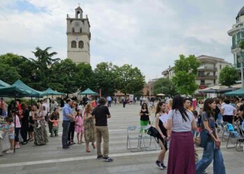 Με βιβλία γέμισε η κεντρική πλατεία Κοζάνης την Κυριακή για το 3ο Open Book Festival