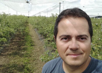 Πέτρος Παπαπούλιας: Άφησε πίσω καριέρα και ζωή στη Θεσσαλονίκη κι επέστρεψε Φλώρινα