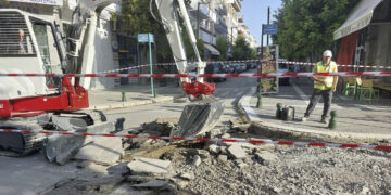 Πτολεμαΐδα: Ξεκίνησαν από νωρίς το πρωί οι εργασίες στο κέντρο της πόλης (Βίντεο)