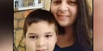 Σωτήρια κινητοποίηση αστυνομίας για 4χρονο που κατάπιε δύο σφήκες (Video)