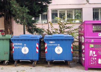 Τοποθετούνται οι μωβ κάδοι στην Πτολεμαΐδα και στις Κοινότητες - Πρόγραμμα ανακύκλωσης ενδυμάτων και υποδημάτων ξεκίνησε ο Δήμος