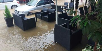 Τσοτύλι: Πλημμύρες από την ξαφνική νεροποντή