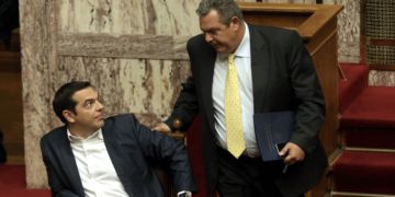 Βγαίνουν από την ντουλάπα "οι σκελετοί" της διακυβέρνησης ΣΥΡΙΖΑ - ΑΝΕΛ - «Αποκαλύψεις» από τον Πάνο Καμμένο