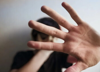 Σοκ στον Βόλο: Ανήλικοι έγδυσαν και βιντεοσκοπούσαν παιδί με αναπηρία