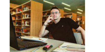 Με αφορμή τις εκδηλώσεις για τα 100 χρόνια της Κοβενταρείου Δημοτικής Βιβλιοθήκης Κοζάνης – Γράφει ο Βιβλιοθηκονόμος  Στέλιος Μήλιος