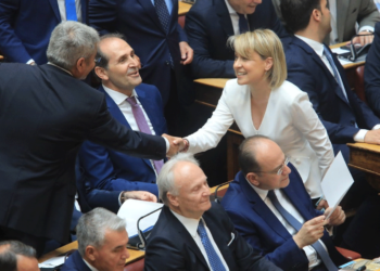 Βουλή: Δείτε live την ορκωμοσία των 300 βουλευτών