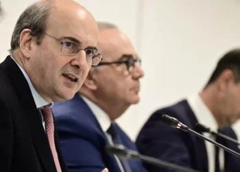 Οι νέοι μισθοί των δημοσίων υπαλλήλων μετά τις αυξήσεις