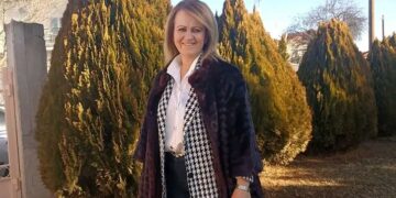 Εκτος ΔΕΕΠ Φλώρινας η γραμματέας Ελένη Γυρίκη, μετά την υποψηφιότητά της με τον Γιώργο Αμανατίδη