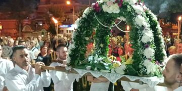 Με κατάνυξη τελέστηκε ο Πανηγυρικός Εσπερινός της Κοιμήσεως της Θεοτόκου στον Ι.Ν. Αγίας Σκέπης Πτολεμαΐδος (της Κούλας Πουλασιχίδου)