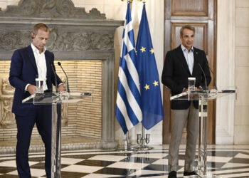 Μητσοτάκης: Κλείνουν οι λέσχες των οπαδών – Στην ΕΛ.ΑΣ. ο έλεγχος εισόδου των οργανωμένων