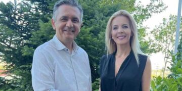 Υποψήφια με τον Γιώργο Κασαπίδη η Πόπη Σεμερτζίδου