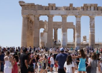 Επιμήκυνση της τουριστικής περιόδου στην Ελλάδα λόγω κλιματικής αλλαγής