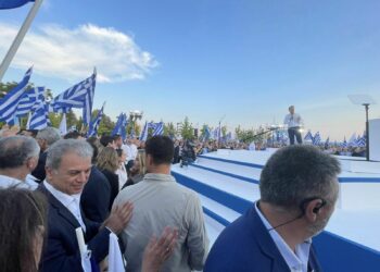 Κλείνει το μάτι στον Αμανατίδη ο Μητσοτάκης; (του Ζήση Πιτσιάβα)