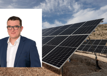 Ανεμογεννήτριες, Φωτοβολταϊκά και οι 200 αιτήσεις μικρών επενδυτών που βαλτώνουν - Γράφει ο Παντελής Γεώργου