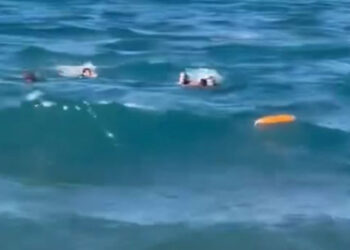 Χανιά: οικογένεια σώθηκε από πνιγμό χάρη σε ναυαγοσώστες (βίντεο)