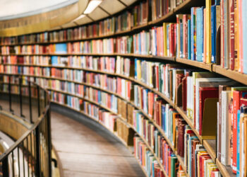 ΔΥΠΑ: Από σήμερα οι αιτήσεις για τα voucher βιβλίων