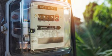 ΥΠΕΝ: Συνεχίζονται τα μέτρα στήριξης στους λογαριασμούς ηλεκτρικού ρεύματος