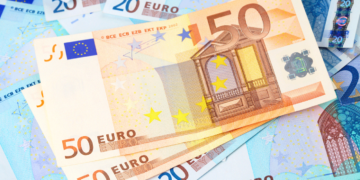 Επιταγή ακρίβειας και νέα αύξηση κατώτατου μισθού: Όλα τα μέτρα που βρίσκονται στο τραπέζι ενόψει ΔΕΘ