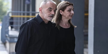 Νέα Φιλαδέλφεια – Νέο μήνυμα από τον πατέρα του Άλκη: «Οι χούλιγκανς πρέπει να καταλάβουν ότι θα τιμωρηθούν αν κάνουν τέτοιες πράξεις» (βίντεο)