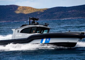 Προκλητική ενέργεια 35χρονου στην Καβάλα: Κατέβασε την ελληνική σημαία και ύψωσε τη βουλγάρικη